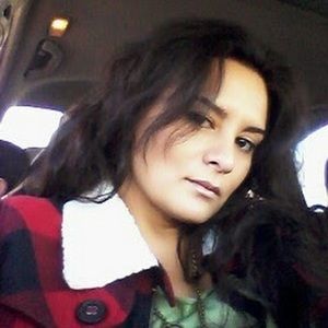 Meet your Posher, Isaura